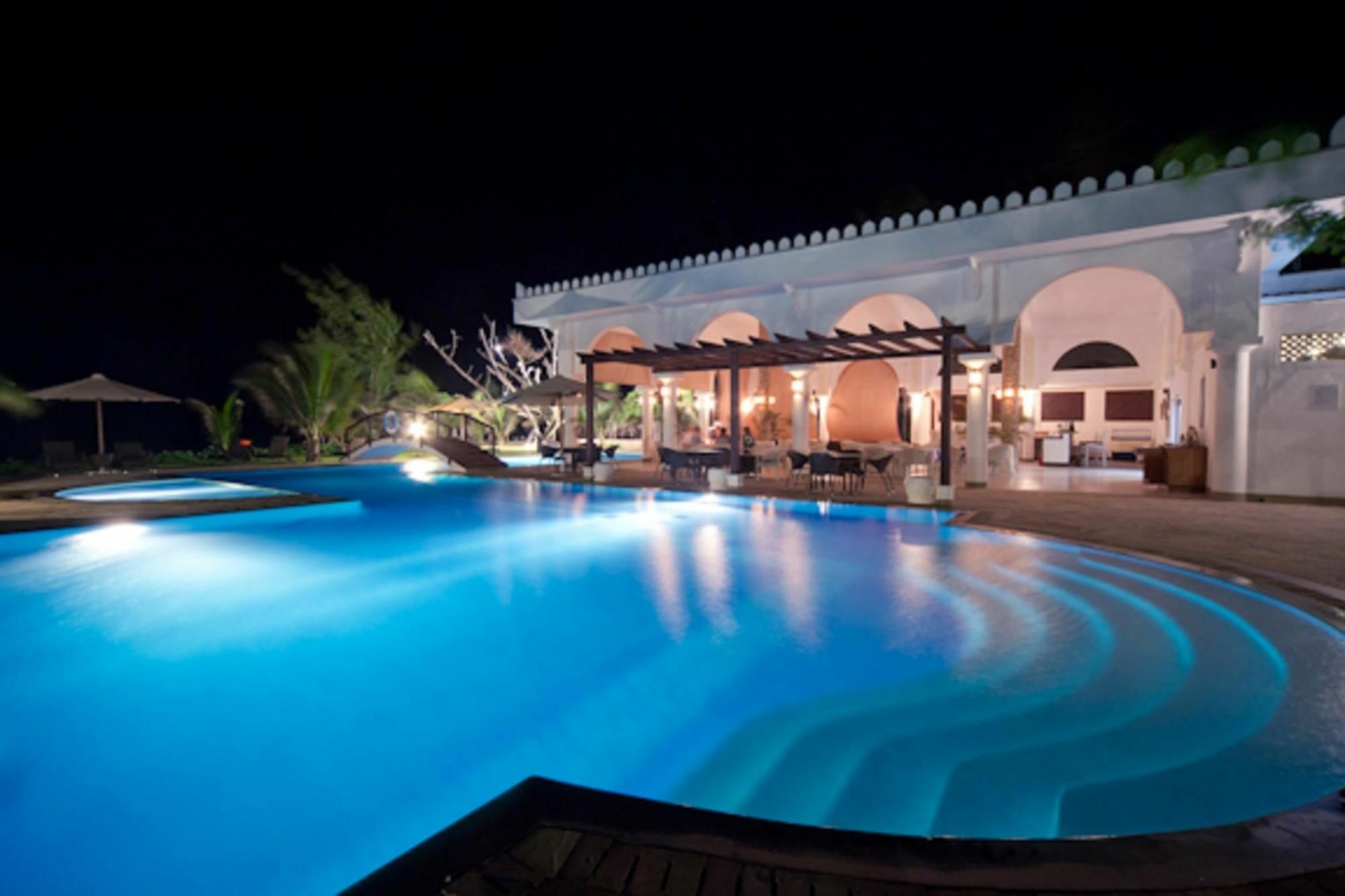 Lantana Galu Beach Diani Beach Exterior photo